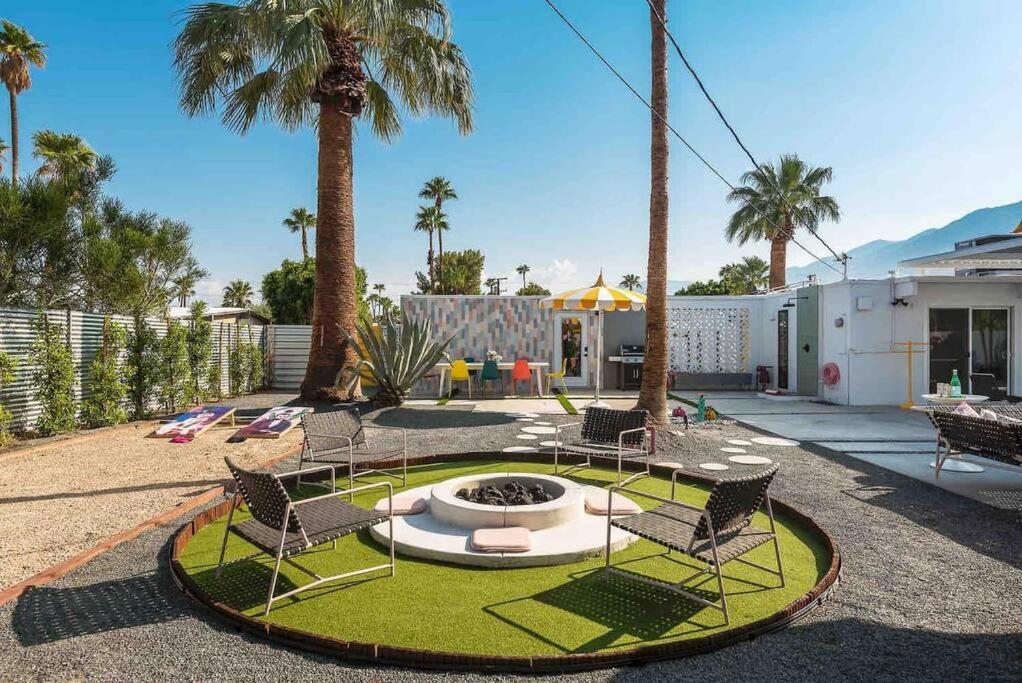 Alexander: Retro Chic Oasis 2023 Modernism Showcase House Palm Springs Exterior foto