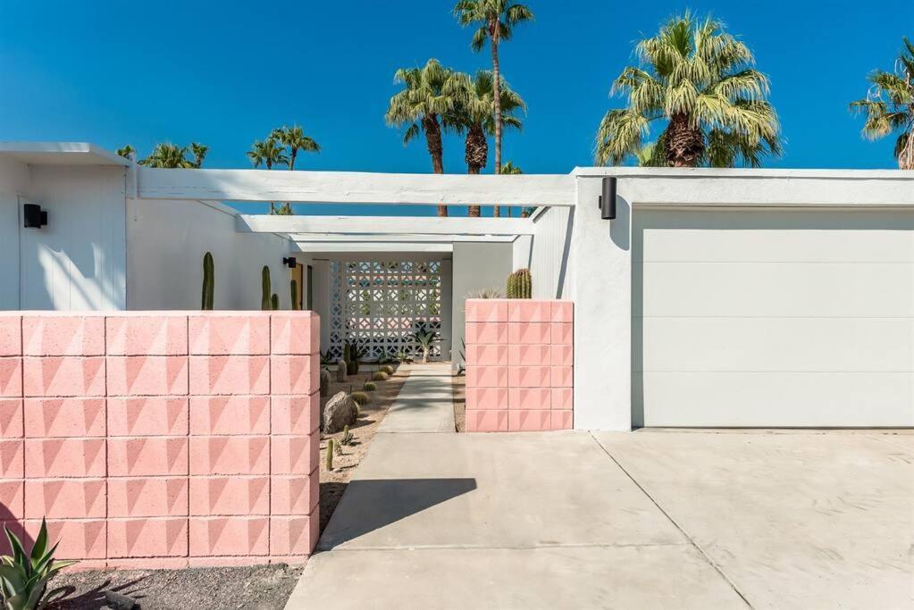 Alexander: Retro Chic Oasis 2023 Modernism Showcase House Palm Springs Exterior foto